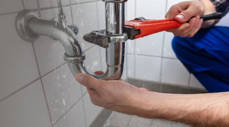 Expert burst pipe repair services in Valentine, AZ